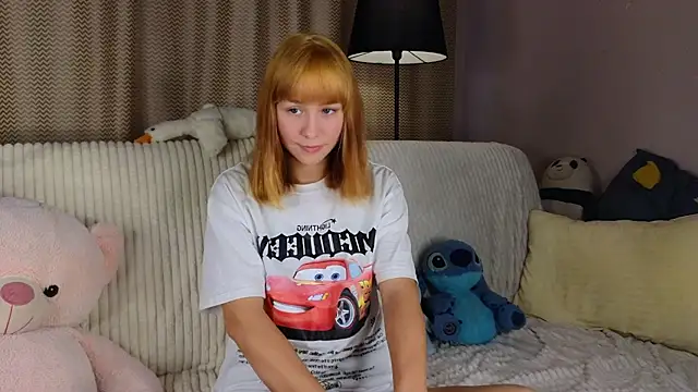 Snapshot of BritniBers chatting on September 20, 2025, 10:38 am BritniBers online show from September 20, 2025, 10:38 am