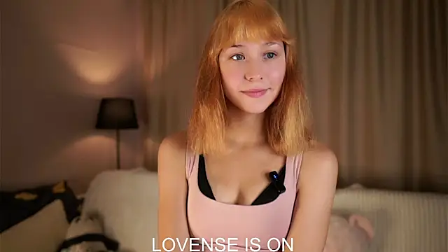 Snapshot of BritniBers chatting on September 23, 2025, 10:29 am BritniBers online show from September 23, 2025, 10:29 am