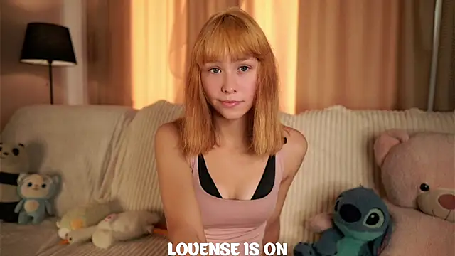 Snapshot of BritniBers chatting on September 26, 2025, 10:08 am BritniBers online show from September 26, 2025, 10:08 am