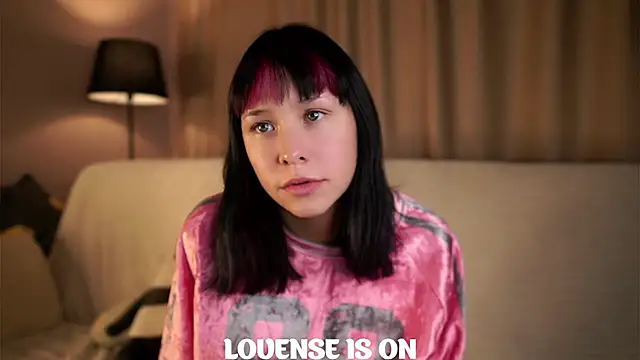 Snapshot of BritniBers chatting on October 2, 2025, 10:33 am BritniBers online show from October 2, 2025, 10:33 am