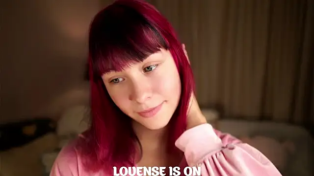 Snapshot of BritniBers chatting on October 8, 2025, 10:24 am BritniBers online show from October 8, 2025, 10:24 am