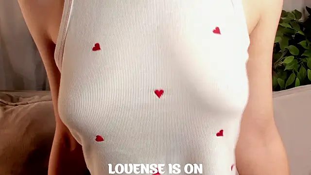 Snapshot of BritniBers chatting on October 22, 2025, 11:32 am BritniBers online show from October 22, 2025, 11:32 am