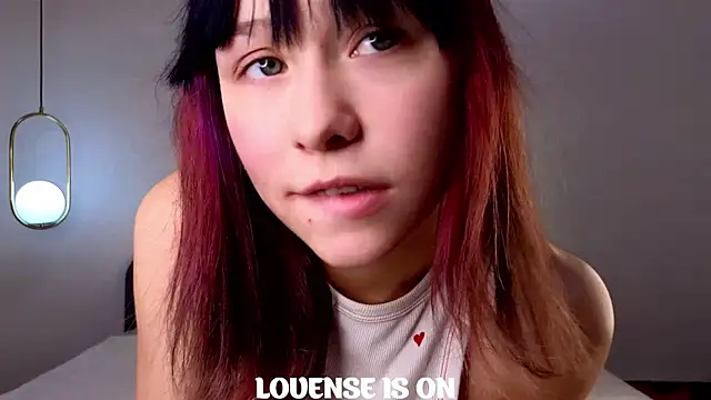 Snapshot of BritniBers chatting on October 26, 2025, 1:28 pm BritniBers online show from October 26, 2025, 1:28 pm