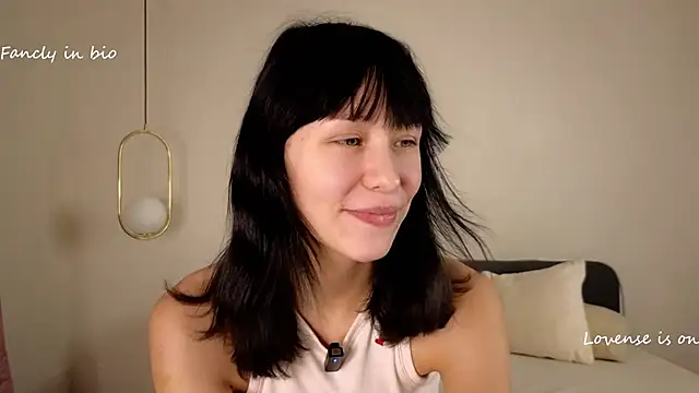 Snapshot of BritniBers chatting on November 3, 2025, 11:44 am BritniBers online show from November 3, 2025, 11:44 am