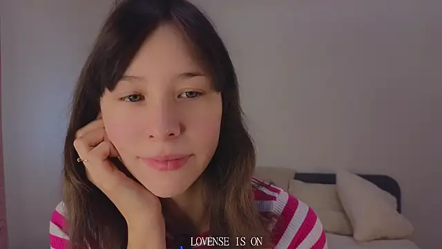 Snapshot of BritniBers chatting on November 28, 2025, 1:52 am BritniBers online show from November 28, 2025, 1:52 am