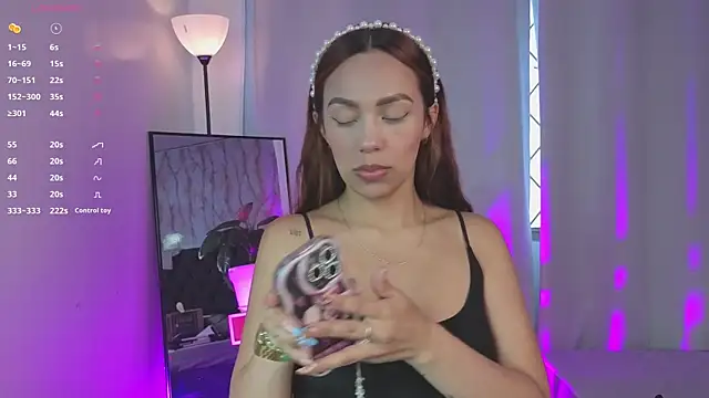 Snapshot of nikolevoshkie_ chatting on October 15, 2025, 7:47 pm nikolevoshkie online show from October 15, 2025, 7:47 pm