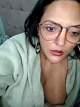 AuroraChest online show from September 9, 2025, 7:52 am