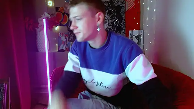 Xavier Night81 online show from September 15, 2025, 7:52 am