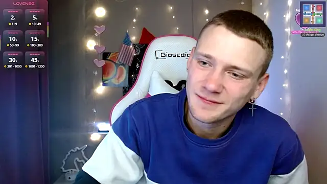 Xavier Night81 online show from October 5, 2025, 8:12 am