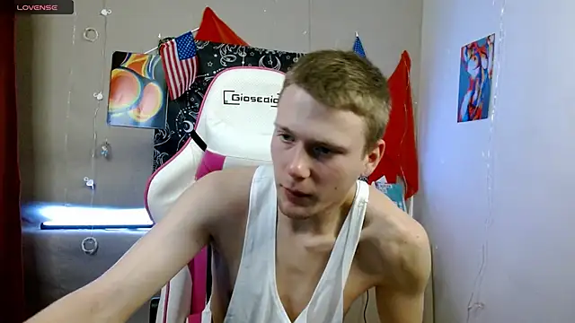 Xavier Night81 online show from November 14, 2025, 9:08 am