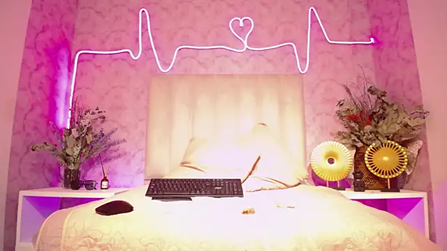 Snapshot of Paulina_Sodi chatting on September 11, 2025, 7:58 pm Paulina Sodi online show from September 11, 2025, 7:58 pm