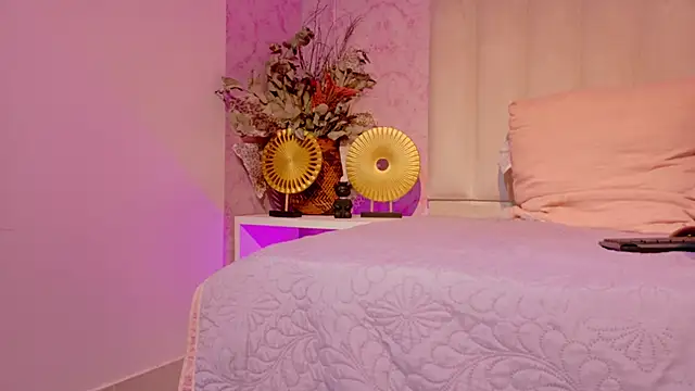 Snapshot of Paulina_Sodi chatting on September 19, 2025, 11:44 am Paulina Sodi online show from September 19, 2025, 11:44 am