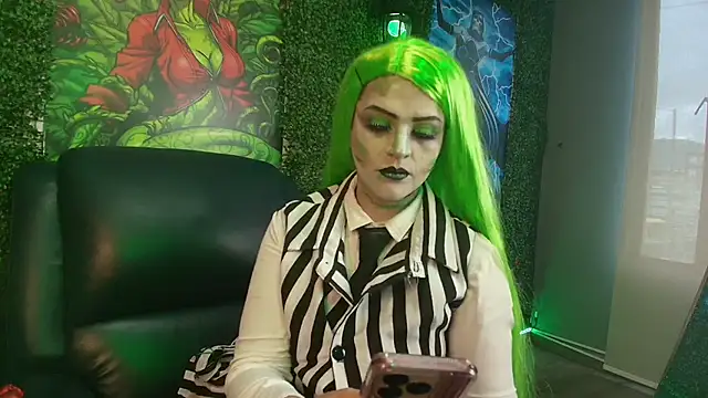 Skylar  Desire online show from October 31, 2025, 1:01 pm