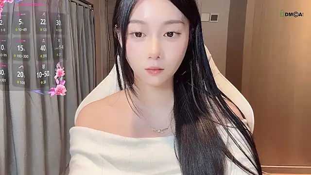 Snapshot of Makinghappymyself_ chatting on November 20, 2025, 1:11 pm Makinghappymyself online show from November 20, 2025, 1:11 pm