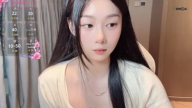 Snapshot of Makinghappymyself_ chatting on November 22, 2025, 12:20 am Makinghappymyself online show from November 22, 2025, 12:20 am