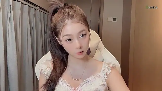 Snapshot of Makinghappymyself_ chatting on November 29, 2025, 10:07 am Makinghappymyself online show from November 29, 2025, 10:07 am