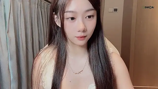 Snapshot of Makinghappymyself_ chatting on December 14, 2025, 2:28 am Makinghappymyself online show from December 14, 2025, 2:28 am