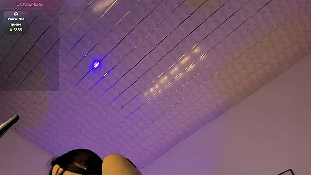 Snapshot of Zahra_milks chatting on September 18, 2025, 1:35 pm Zahra milks online show from September 18, 2025, 1:35 pm