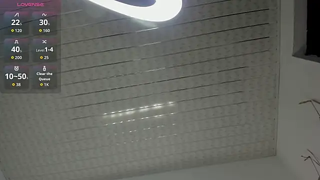 Snapshot of Zahra_milks chatting on September 20, 2025, 1:23 pm Zahra milks online show from September 20, 2025, 1:23 pm