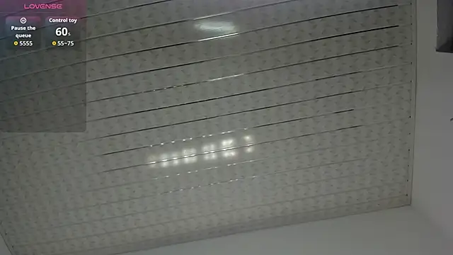 Snapshot of Zahra_milks chatting on September 29, 2025, 1:49 pm Zahra milks online show from September 29, 2025, 1:49 pm