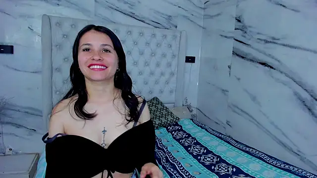 Snapshot of Ari_and_Storm chatting on October 11, 2025, 4:27 pm Ari and Storm online show from October 11, 2025, 4:27 pm