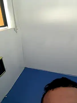 Snapshot of stevo170t chatting on October 27, 2025, 4:44 pm stevo170t online show from October 27, 2025, 4:44 pm