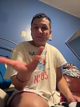 Snapshot of stevo170t chatting on November 27, 2025, 11:23 am stevo170t online show from November 27, 2025, 11:23 am