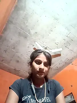 Snapshot of Jyoti_thakurr chatting on October 10, 2025, 4:28 pm Jyoti thakurr online show from October 10, 2025, 4:28 pm