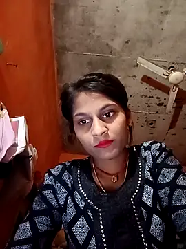Snapshot of Jyoti_thakurr chatting on November 7, 2025, 2:17 pm Jyoti thakurr online show from November 7, 2025, 2:17 pm