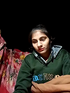 Snapshot of Jyoti_thakurr chatting on November 15, 2025, 2:35 pm Jyoti thakurr online show from November 15, 2025, 2:35 pm