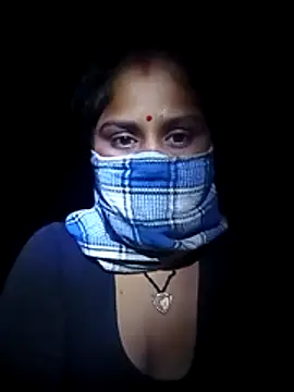 Sheema tyagi online show from October 21, 2025, 10:43 pm