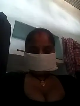 Sheema tyagi online show from October 24, 2025, 7:05 am