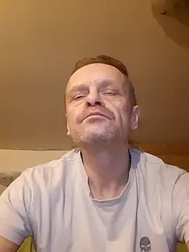 Snapshot of Kuba_Gd chatting on December 13, 2024, 5:00 pm Kuba Gd online show from December 13, 2024, 5:00 pm