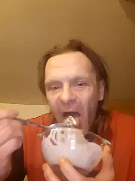 Snapshot of Kuba_Gd chatting on January 18, 2025, 8:30 pm Kuba Gd online show from January 18, 2025, 8:30 pm