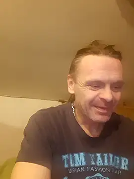 Snapshot of Kuba_Gd chatting on February 11, 2025, 12:17 am Kuba Gd online show from February 11, 2025, 12:17 am