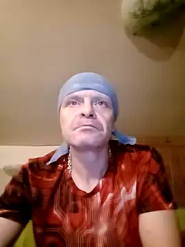 Snapshot of Kuba_Gd chatting on March 4, 2025, 11:43 pm Kuba Gd online show from March 4, 2025, 11:43 pm