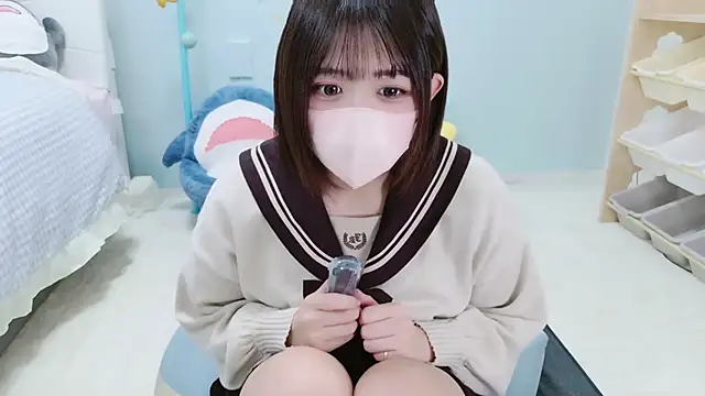 Snapshot of Hinata_Sun chatting on November 9, 2025, 10:46 am Hinata Sun online show from November 9, 2025, 10:46 am