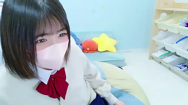 Snapshot of Hinata_Sun chatting on November 16, 2025, 11:27 am Hinata Sun online show from November 16, 2025, 11:27 am