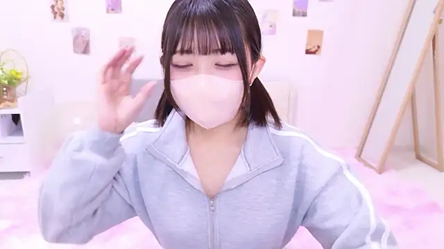 Snapshot of Hinata_Sun chatting on November 22, 2025, 2:49 pm Hinata Sun online show from November 22, 2025, 2:49 pm