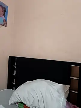 Snapshot of Lahila_ chatting on October 30, 2025, 11:38 pm Lahila online show from October 30, 2025, 11:38 pm