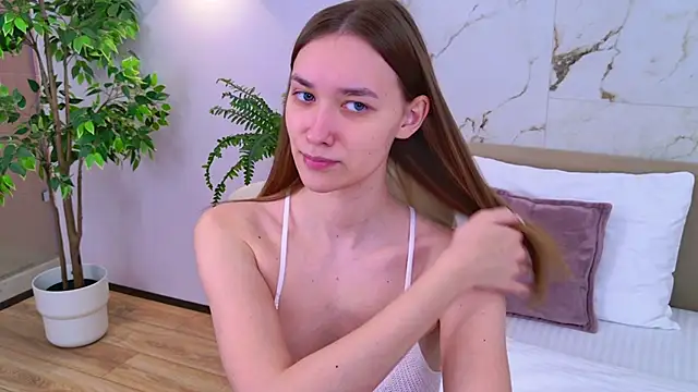 Snapshot of AmadaReine chatting on November 30, 2025, 4:11 pm AmadaReine online show from November 30, 2025, 4:11 pm