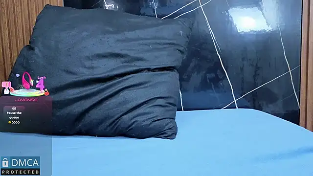 Kiara Zahiri   online show from October 27, 2025, 11:03 am