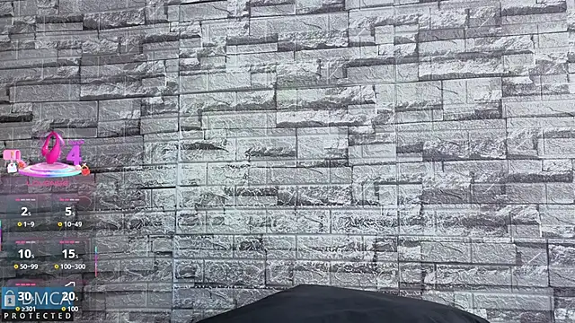 Kiara Zahiri   online show from November 28, 2025, 11:02 am