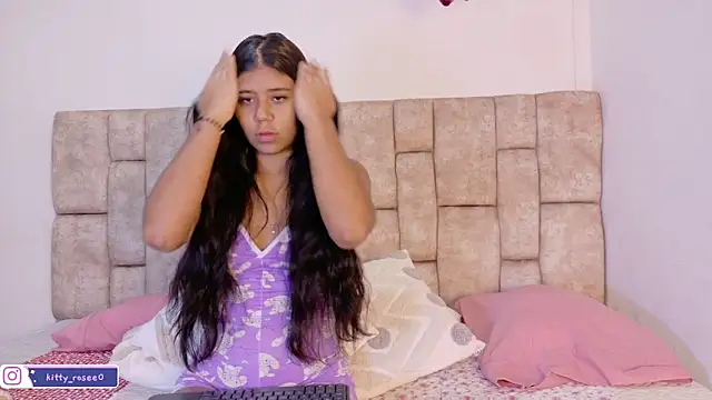 Kitty Rose   online show from October 17, 2025, 11:57 am