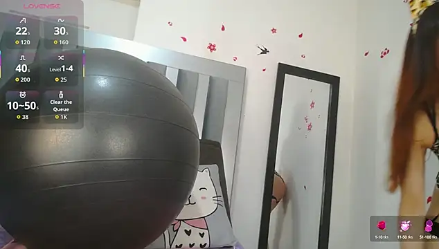 Snapshot of Rose_Nichols chatting on October 10, 2025, 7:35 pm Rose Nichols online show from October 10, 2025, 7:35 pm