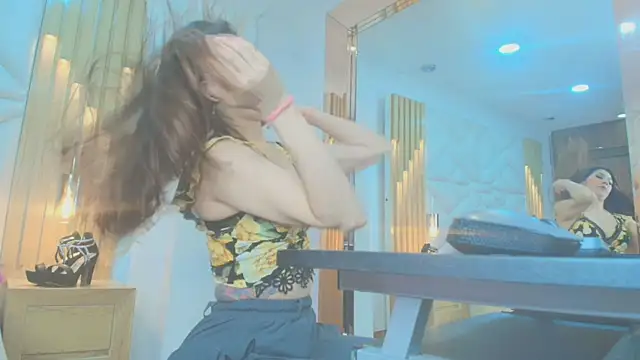 Snapshot of Rose_Nichols chatting on November 2, 2025, 3:09 am Rose Nichols online show from November 2, 2025, 3:09 am