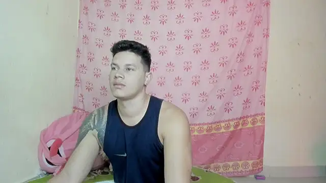 Snapshot of EclipseandFlame chatting on November 11, 2025, 1:44 pm EclipseandFlame online show from November 11, 2025, 1:44 pm