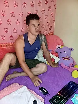 Snapshot of EclipseandFlame chatting on November 26, 2025, 2:07 pm EclipseandFlame online show from November 26, 2025, 2:07 pm