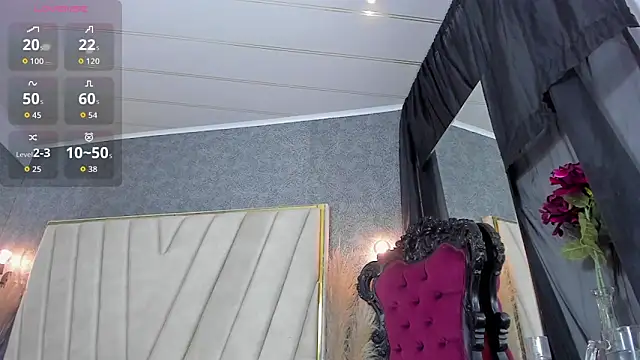 Snapshot of AlyssAlvarado chatting on October 4, 2025, 9:02 pm AlyssAlvarado online show from October 4, 2025, 9:02 pm