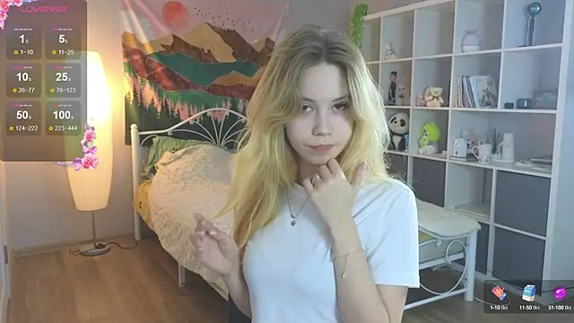 Snapshot of Wendy_Cutie chatting on September 15, 2025, 4:29 pm Wendy Cutie online show from September 15, 2025, 4:29 pm